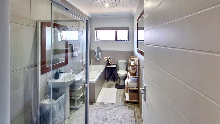 3 Bedroom Property for Sale in Port Owen Western Cape